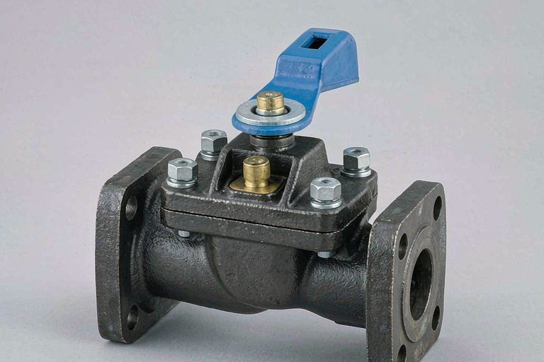 Industrial ball valve
